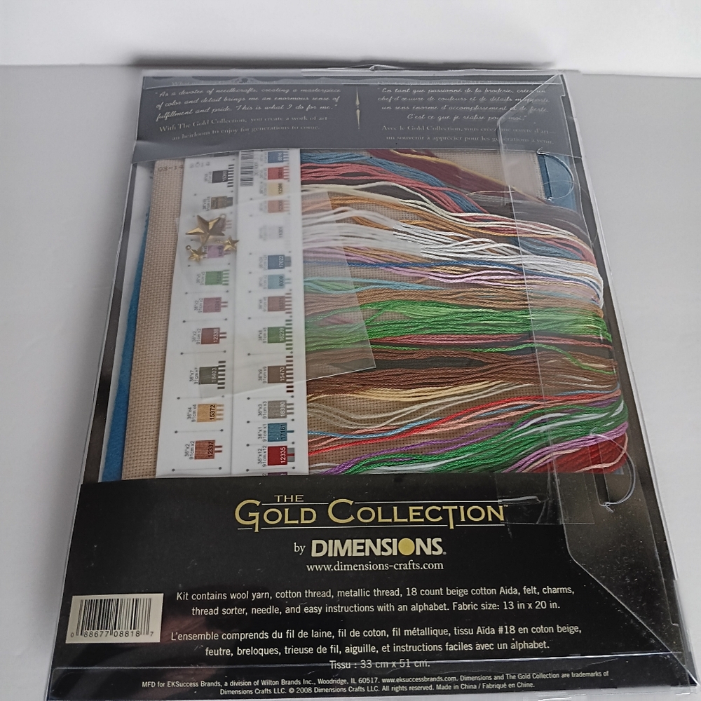 Dimensions Gold Collection Santa's Toys Stocking Kit 8818 DIY New - Picture 5 of 7
